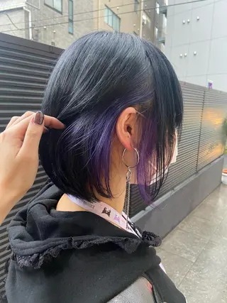 ショート カラー レイヤーカット🖤 SAYAのヘアスタイル