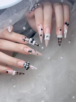 ネイル Lumi Shinokuboのネイルデザイン