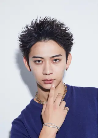 ショート スパイキーショート 長谷野真吾のヘアスタイル