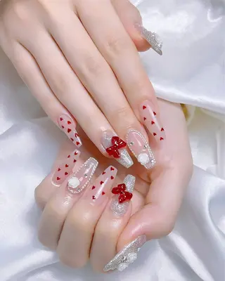 ネイル AKIKO ネイルサロンのネイルデザイン