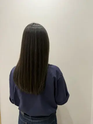 セミロング 梅澤 麻衣のヘアスタイル