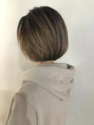 ショート カラー 上品な大人レイヤー 🍀渋谷🍀濱口敬太のヘアスタイル