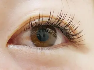 マツエク・マツパ 磯崎 桃子 f(エフ)のマツエク・マツパデザイン