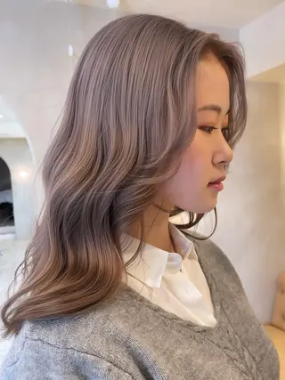 セミロング カラー ミルクティー/ レイヤー/yuriaのヘアスタイル
