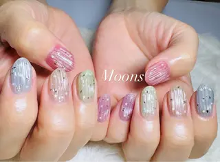 ネイル Moons nail 💅✨のネイルデザイン