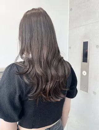 ロング カラー パーマ ヘアアレンジ 透明感/オリーブ/ グレージュ/YUKAのヘアスタイル