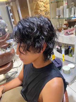 ミディアム カラー パーマ メンズ 新宿のパーマ職人/ メンズパーマ/石見のヘアスタイル