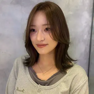 ミディアム カラー 顔まわり🥨レイヤー /透明感/水口舞奈のヘアスタイル