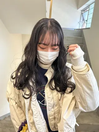 ロング カラー 薄暮 マツイ レンのヘアスタイル