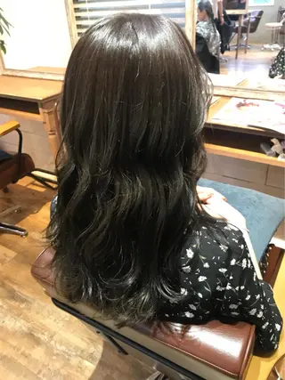 ロング カラー yui .のヘアスタイル
