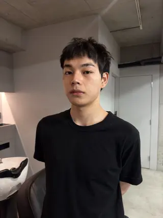 ショート メンズ 吉田一輝 外国人パーマのヘアスタイル