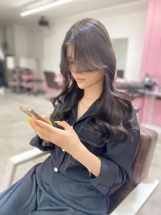 ロング 髪質改善韓国レイヤー SHIORI🦋のヘアスタイル