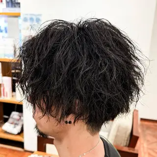 ショート パーマ メンズ 吉田 新平のヘアスタイル