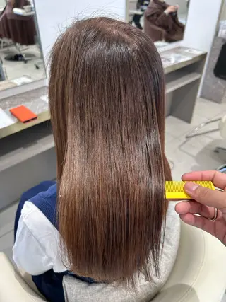 ロング 渡辺　亮/ 白髪ぼかし/髪質改善のヘアスタイル