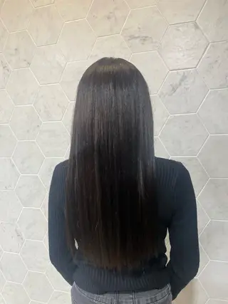 ロング 新妻 宥人のヘアスタイル