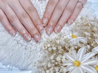 ショート カラー ネイル Le’a NailSalonのネイルデザイン