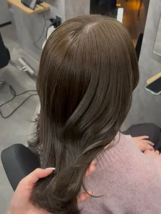 カラー 今野 梨々花のヘアスタイル