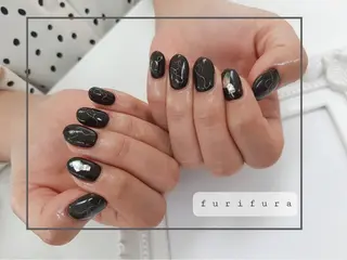 ネイル f u r i f u r aのマツエク・マツパデザイン