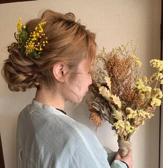 ロング ヘアアレンジ yui .のヘアスタイル