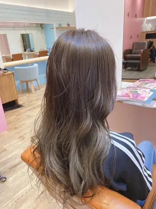 セミロング カラー NicoRE. 大人女子×髪質改善のヘアスタイル