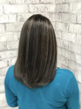 ミディアム カラー 秋山 幸太のヘアスタイル