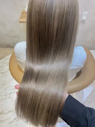 セミロング ブリーチなし 透明感カラー/艶髪のヘアスタイル
