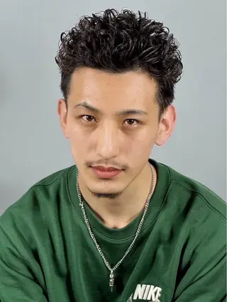 ショート パーマ ヘアアレンジ メンズ ヒロ銀座ヘアーサロン東京八重洲所属・⚡️メンズ特化⚡️ 倉林 隼大のヘアスタイル
