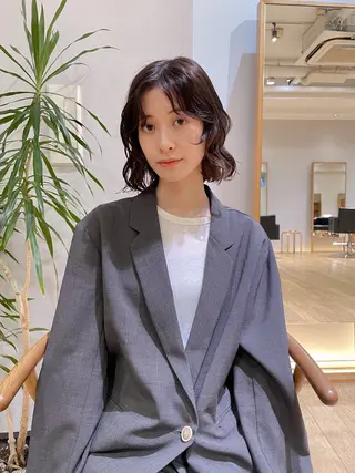 ミディアム パーマ 大橋 芽衣のヘアスタイル