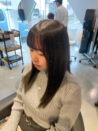 ロング APREKO 葵のヘアスタイル