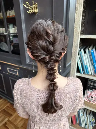 ロング MIYU透明感カラー ブリーチなしWカラーのヘアスタイル