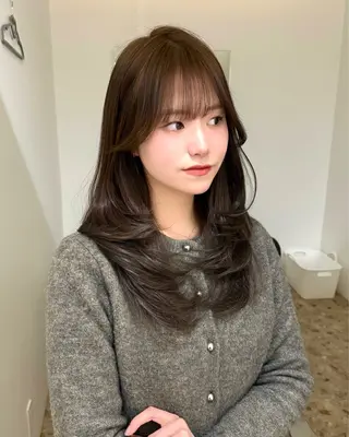 セミロング カラー レイヤー/艶カラー /韓国ヘア/高松のヘアスタイル