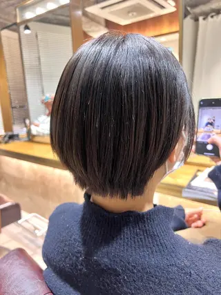 ショート ニイムラ ミキのヘアスタイル