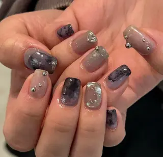 ネイル Salondevi2 isanaのネイルデザイン