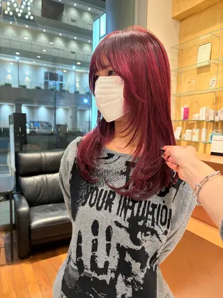 ロング ルナ|縮毛矯正 ×デザインカラー🥝のヘアスタイル