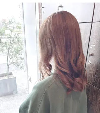 カラー yui nishiwakiのヘアスタイル
