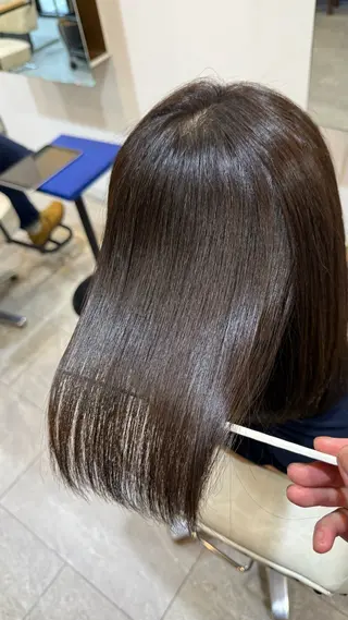 ミディアム 齋藤 里紗のヘアスタイル