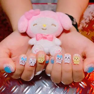 ネイル 半村 明のネイルデザイン