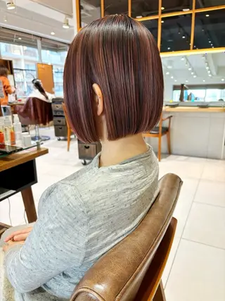 ショート カラー 齋藤 咲のヘアスタイル