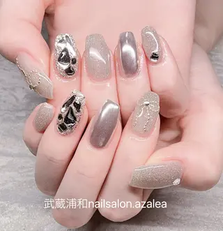 ネイル R inのネイルデザイン