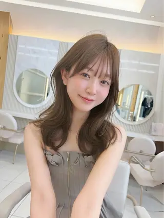 セミロング oto🤍×美髪× ゆるふわレイヤーのヘアスタイル