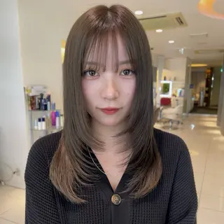 セミロング モデル募集/カレン /レイヤーカットのヘアスタイル