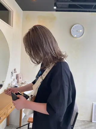 ミディアム カラー 🍋透け感カラー🍃 オリーブ🍐Kahoのヘアスタイル