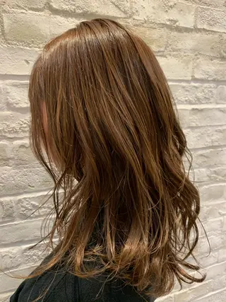 ミディアム カラー 大人レイヤー×艶髪 小久保　春暁のヘアスタイル