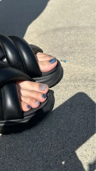 ネイル Sawa ︎︎𓂃⟡.·のネイルデザイン