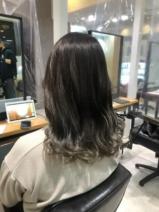 セミロング カラー collet矢島/ ブリーチ/レイヤーのヘアスタイル
