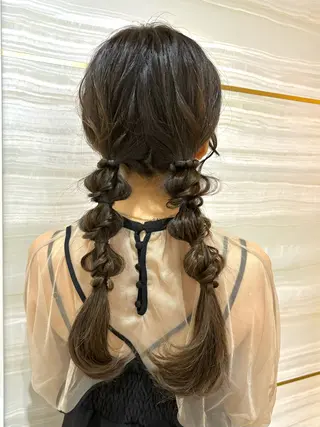 ロング ヘアアレンジ 🐈‍⬛momo🐾 ダブルカラーのヘアスタイル