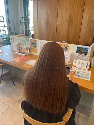 ロング 坂口 友莉香のヘアスタイル