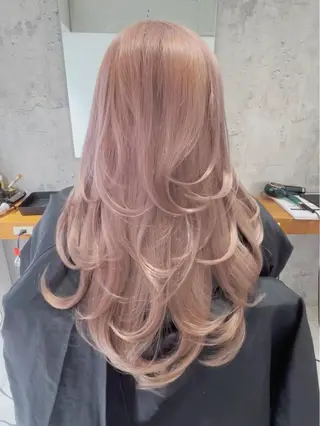 ロング カラー ヘアアレンジ vizz by el yts 北谷エクステのヘアスタイル