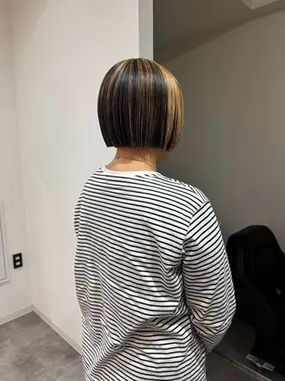 ショート カラー 大人な抜け感レイヤー remi🖤のヘアスタイル