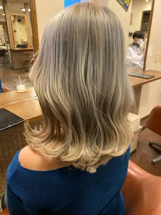 セミロング カラー liL  hair サトウリョウタのヘアスタイル